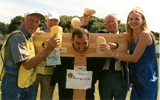 Photo, left to right Lion Bob Adams, Lion Leslie Fox, Jeremy Hunt, Lion President Robert Briggs and Carnival Queen, Charlotte Heatley