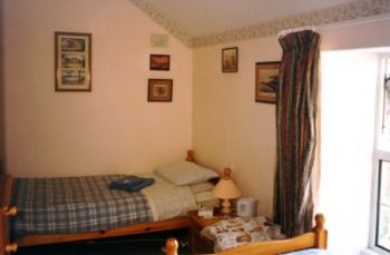Twin room picture