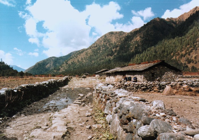 Lunch stop at Utta Ganga valley en route to Dhorpatan