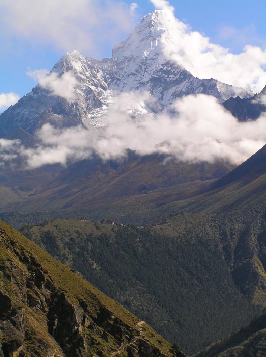 View to Tengboche with Ama Dablam above