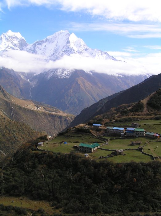 Dole with Kang Tega (6685m) & Thamserku (6608m) in background