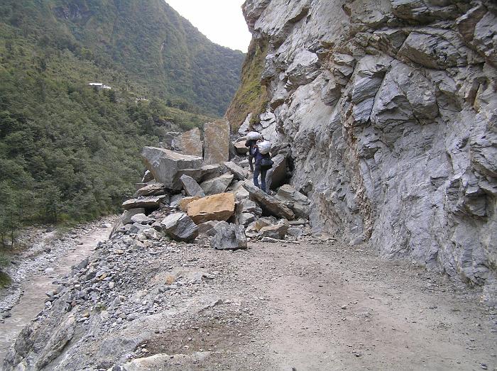 End of the road near Ghasa